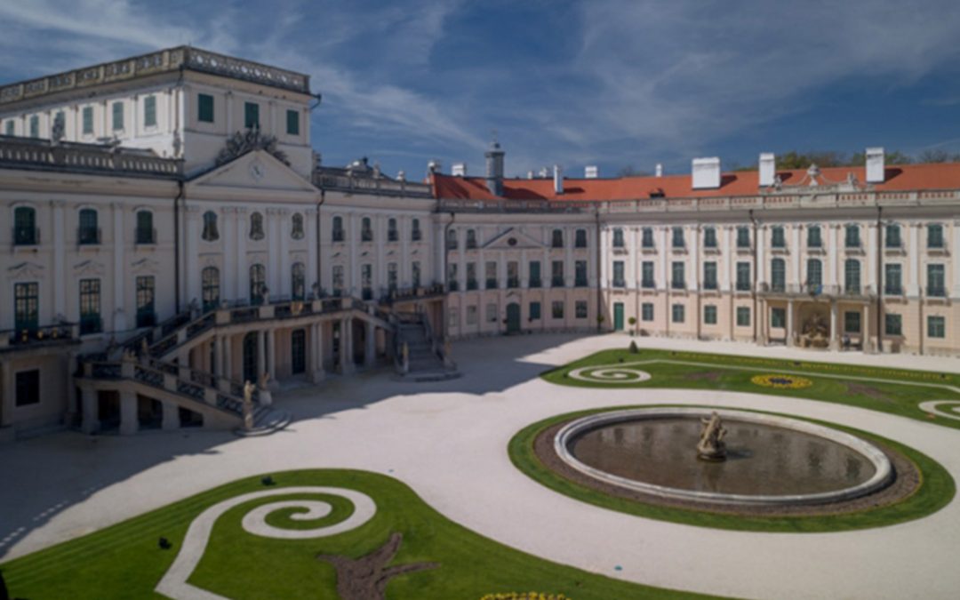 SCHLOSSTOUR IM SCHLOSS ESTERHÁZY FERTŐD